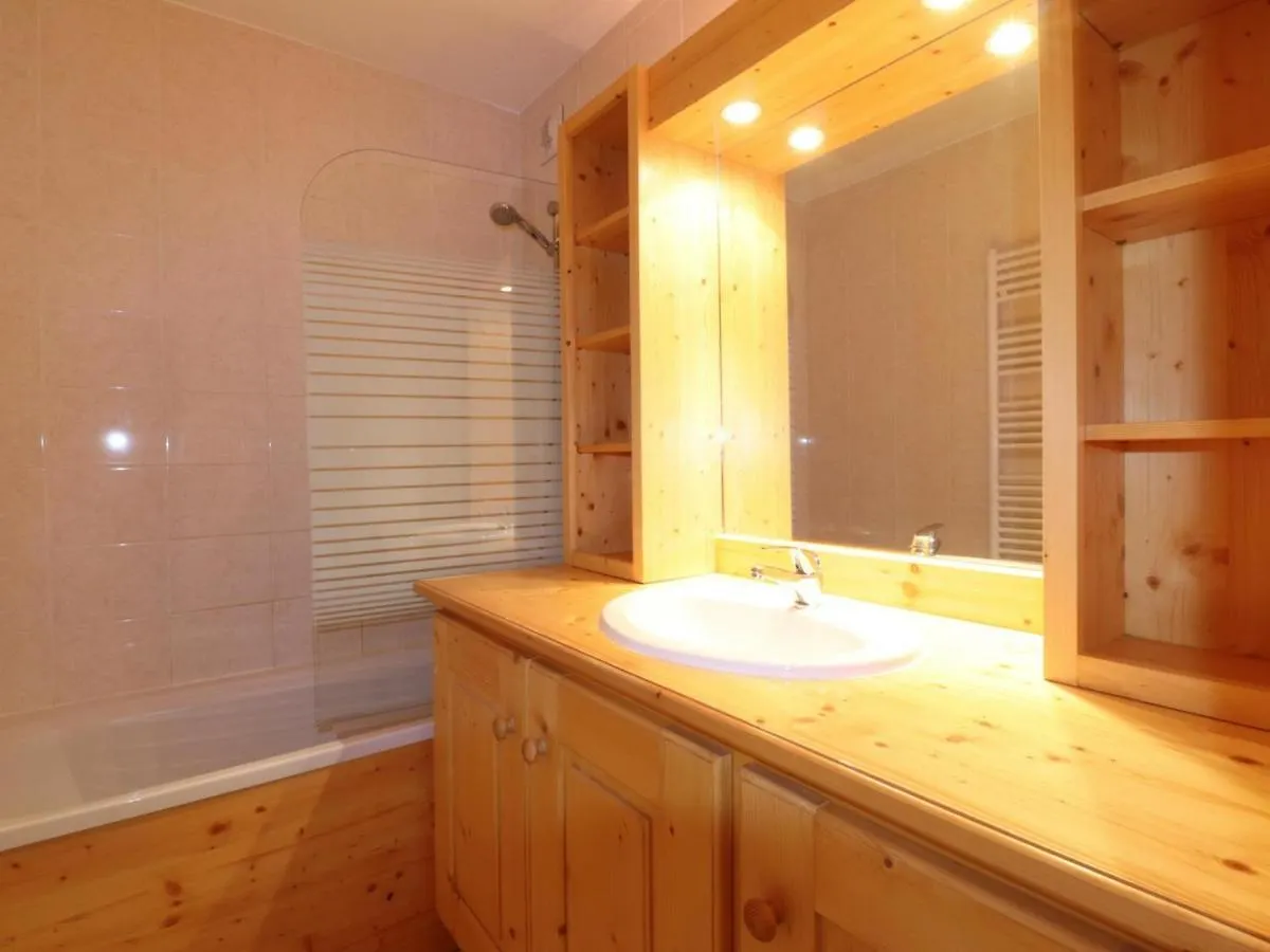 Bel Appartement 2 Pieces Pour 4 Pers. Avec Balcon Nord, Au Pied Des Pistes A Les Allues - Fr-1-182-21 Meribel